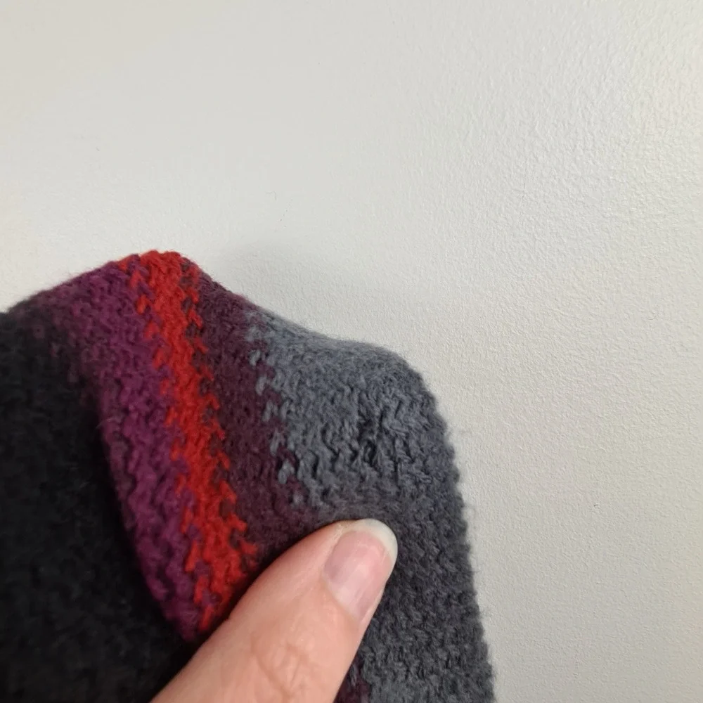 Banana Republic 100% Wool Striped Knit Scarf Black Red Grey Fringe FLAW READ